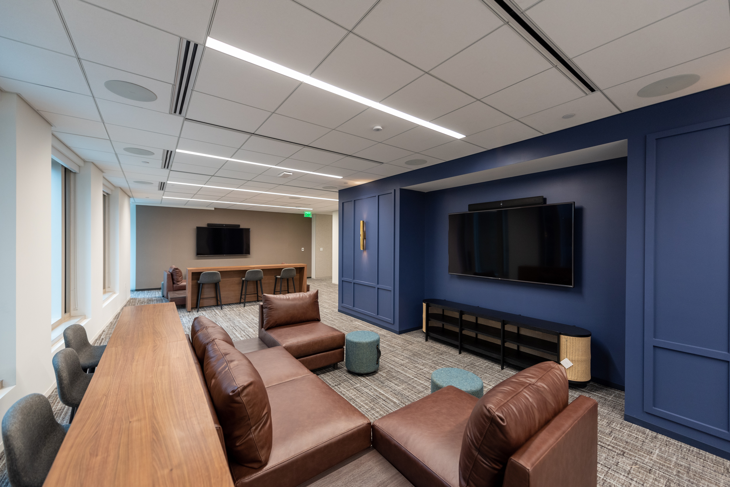 Fidelity Investments - Renovation of 10th and 11th Floors - Commodore  Builders