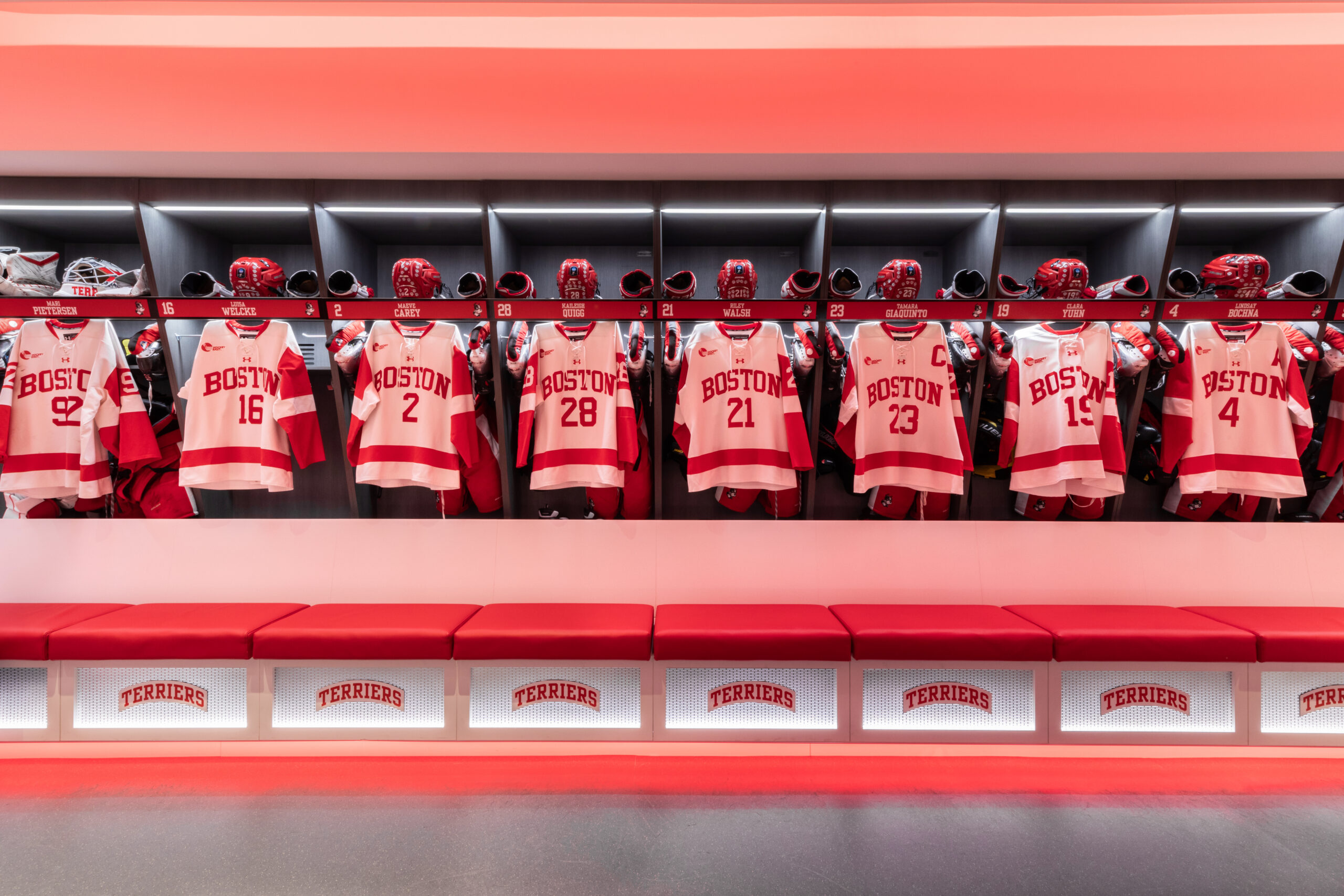 Boston University, Walter Brown Arena – Women’s Hockey Locker Room
